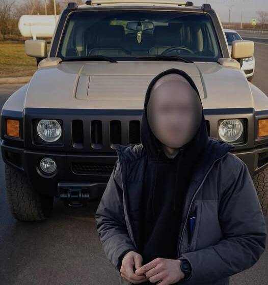 На міжнародній трасі зупинили водія Hummer з ознаками наркотичного сп’яніння