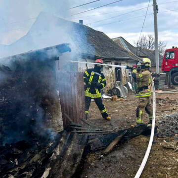 Від дитячих пустощів до несправних печей: ліквідували 10 пожеж у житловому секторі
