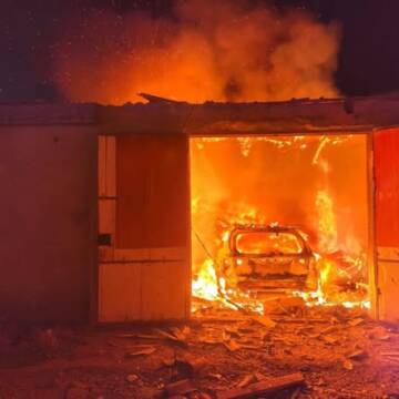 РФ атакувала Україну дронами та ракетою: пошкоджено цивільну та енергетичну інфраструктуру, є постраждалі