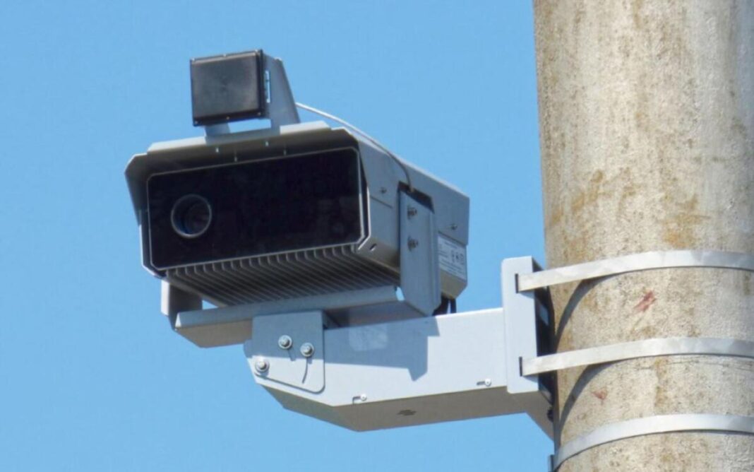 Водіям пояснили, чи можуть дорожні камери зафіксувати непристебнутий ремінь