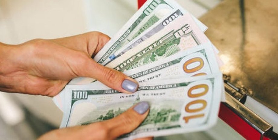 Курс валют на 20 березня: долар знову йде вгору, євро продовжує падіння