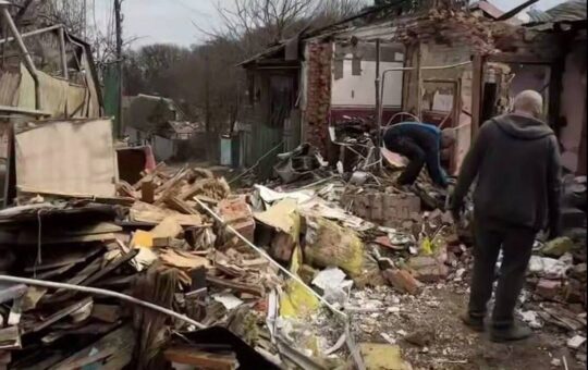 Кількість постраждалих зросла: у Вінниці продовжують ліквідовувати наслідки ворожої атаки