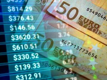 Долар та євро додали в ціні