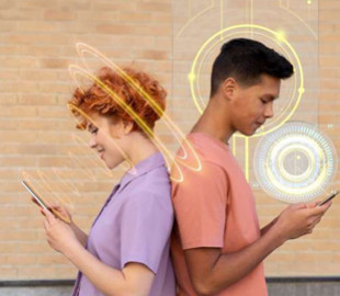 Покоління ШІ: як цифрові технології змінюють ризики для підлітків в інтернеті