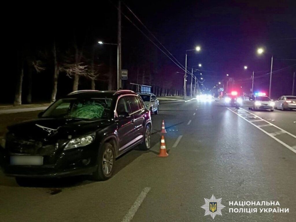 У Вінниці на пішохідному переході збили дівчину: водій під слідством