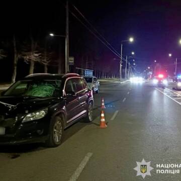 У Вінниці на пішохідному переході збили дівчину: водій під слідством