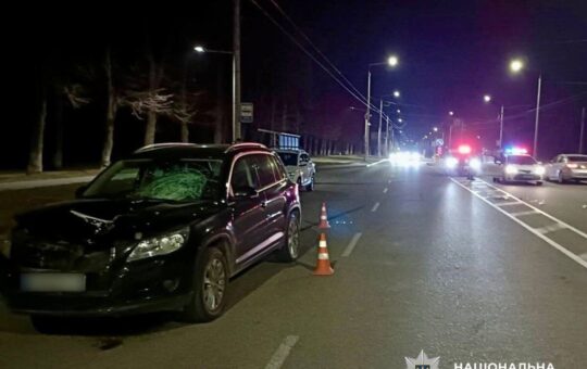 У Вінниці на пішохідному переході збили дівчину: водій під слідством