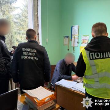 Земельні махінації на Вінниччині: посадовця міськради затримали на отриманні хабаря