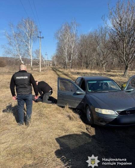 На Вінниччині затримали організаторів незаконного переправлення чоловіків через кордон