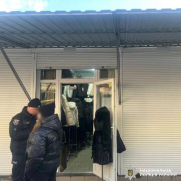 У Вінниці жінка викрала в продавчині ринку понад 43 000 гривень