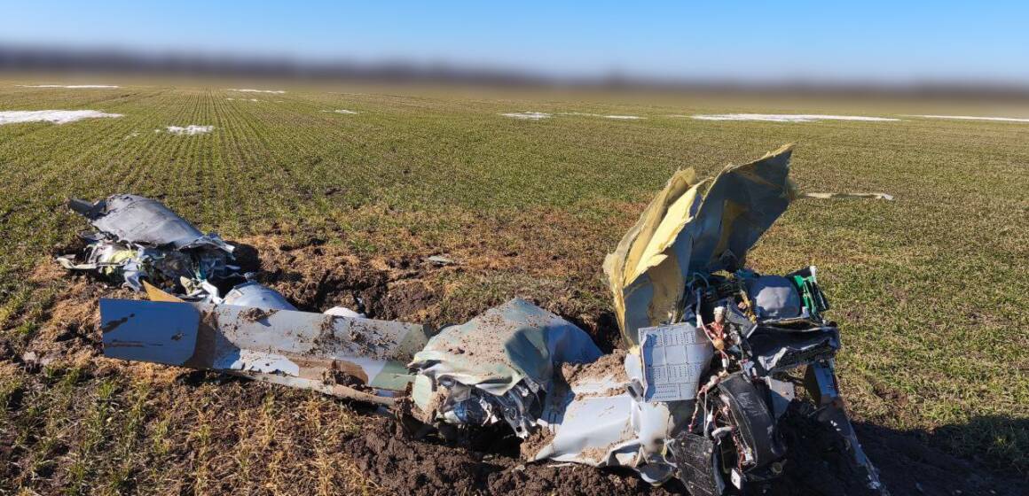 На Вінниччині у полі виявили уламки російської ракети