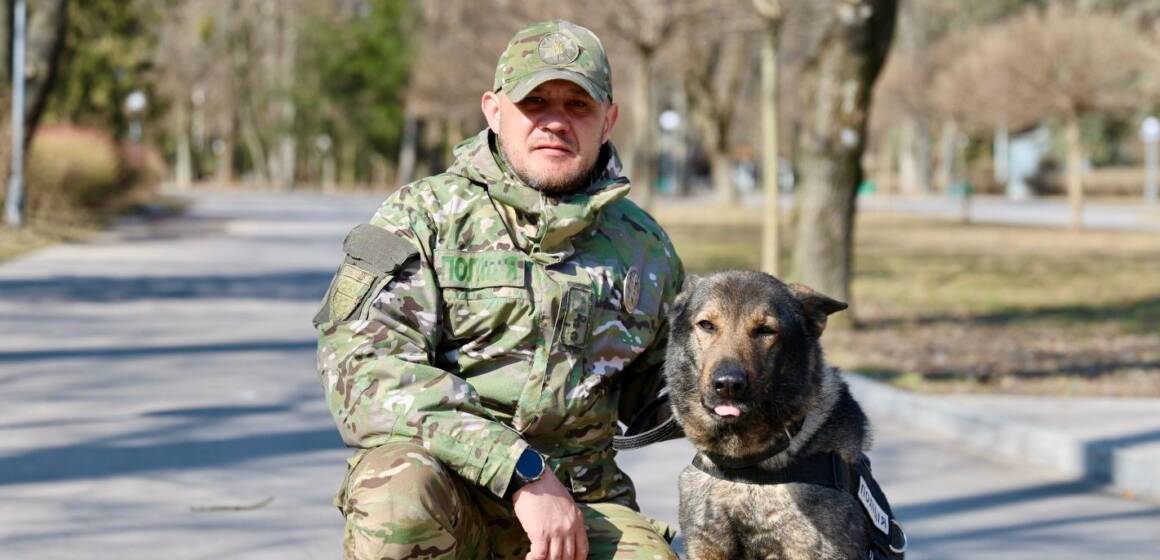 На Могилів-Подільщині пасинок убив вітчима: злочинця розшукав службовий пес