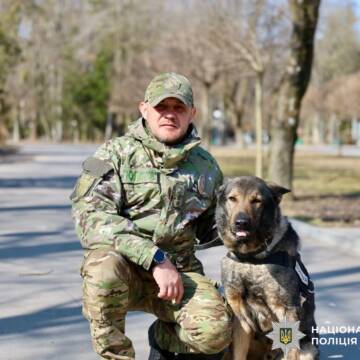 На Могилів-Подільщині пасинок убив вітчима: злочинця розшукав службовий пес