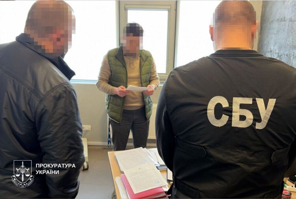 Наживалися на операційних: на Вінниччині викрили міжрегіональну схему розкрадання бюджетних коштів