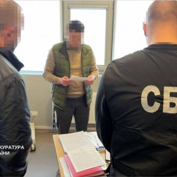 Наживалися на операційних: на Вінниччині викрили міжрегіональну схему розкрадання бюджетних коштів