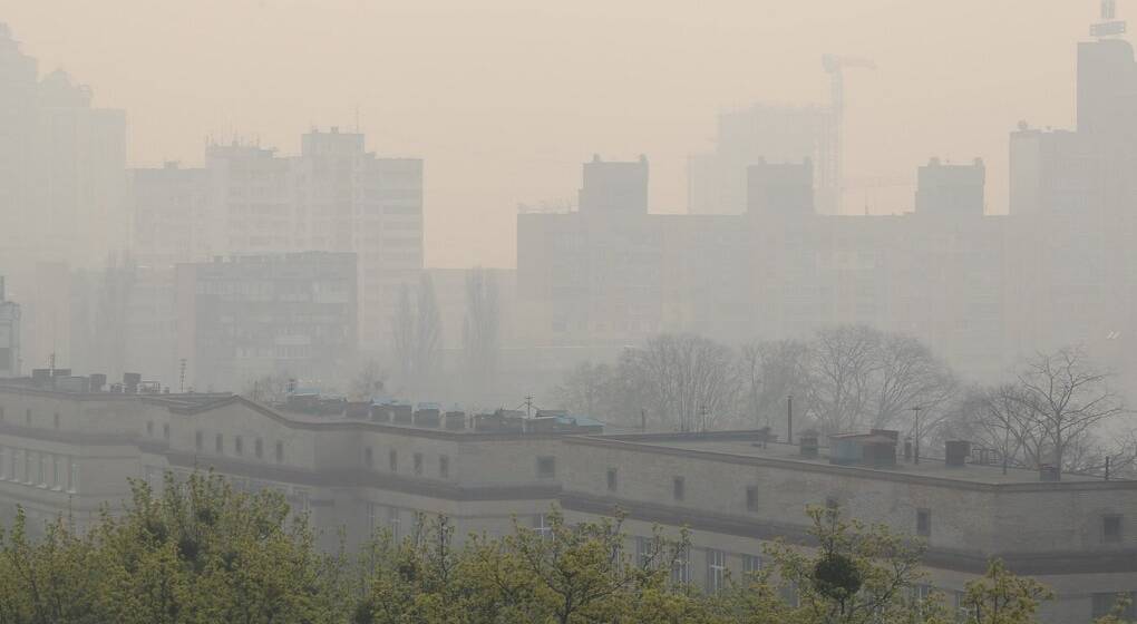 Пил із Сахари над Вінниччиною: які заходи безпеки рекомендують фахівці (ВІДЕО)