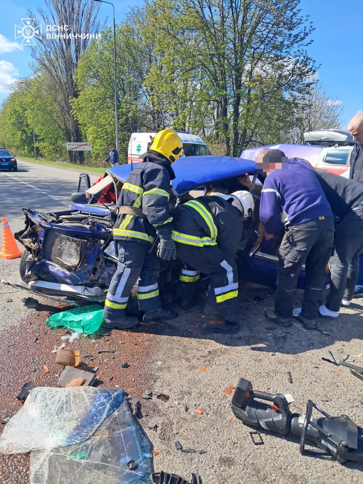 У Вінницькій області сталася масштабна ДТП за участі трьох автівок