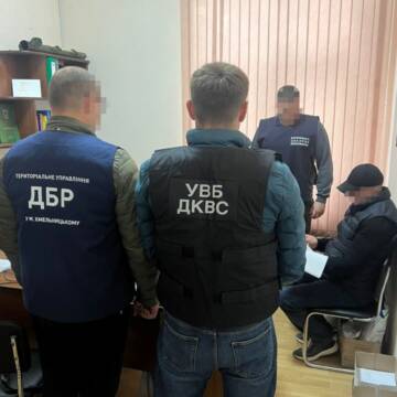 5363887817806780527 «Золоті премії»: начальника колонії на Вінниччині судитимуть за привласнення 400 тисяч гривень