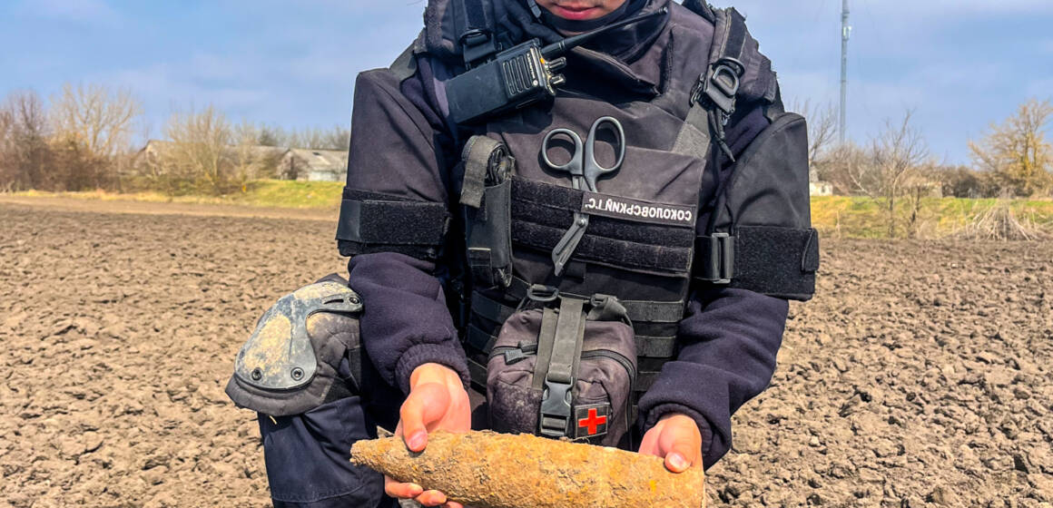 Відлуння війни на Липовеччині: сапери ДСНС знешкодили артснаряд