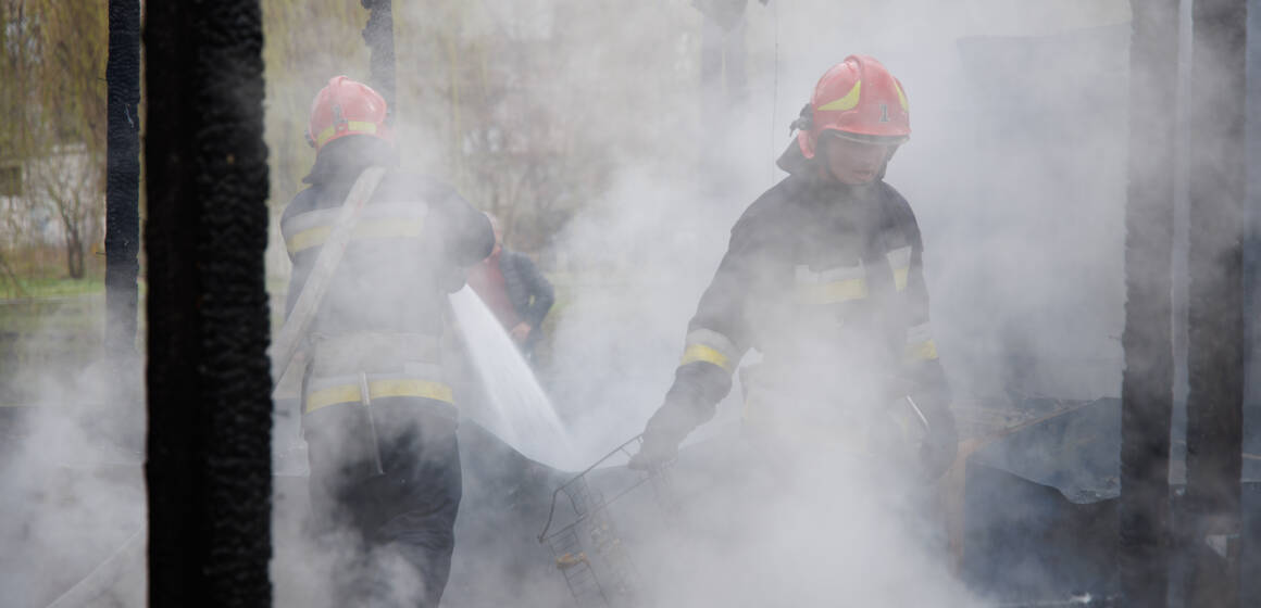 Пожежа на Келецькій у Вінниці: рятувальники ліквідували займання альтанки (ВІДЕО)