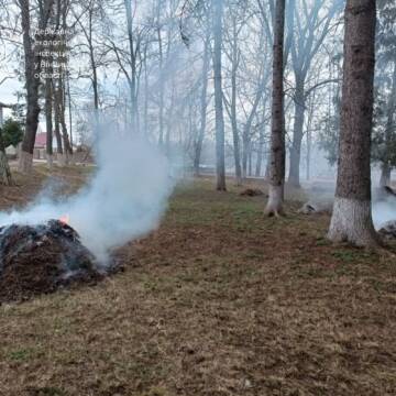 662506934_1388884943263404_1335336097132524605_n Дороге прибирання: у Джурині місцевий заплатить понад 3000 грн за спалене листя