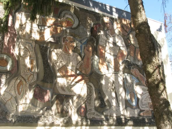 Мозаїка на колишньому готелі «Профспілковий» офіційно стала пам’яткою мистецтва