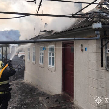 Вивів трьох дітей із вогню, але сам отримав опіки