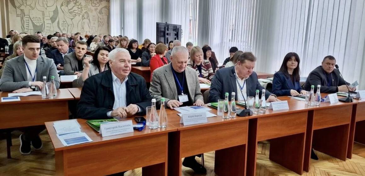 Без плагіату та за новими правилами: у Вінниці обговорили закон про академічну доброчесність