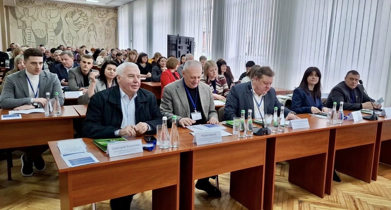 Без плагіату та за новими правилами: у Вінниці обговорили закон про академічну доброчесність