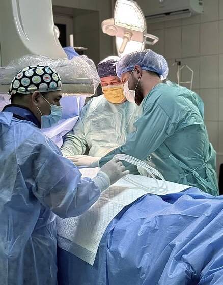 У Вінниці 84-річному пацієнту замінили аортальний клапан без жодного розрізу