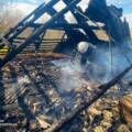 На Вінниччині вогонь пошкодив будинки та знищив автівки