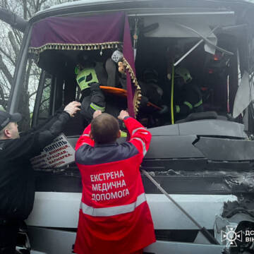 Рятувальники ліквідували наслідки смертельної аварії на Вінниччині