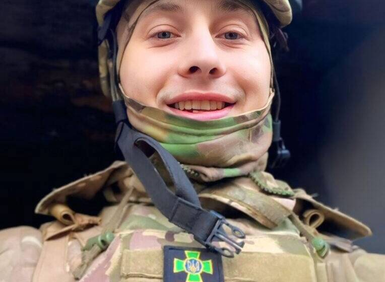 672672583_122174949932847722_2861724249692150926_n Навіки 27: Тульчинщина попрощалася із захисником-прикордонником Олександром Дєдовим