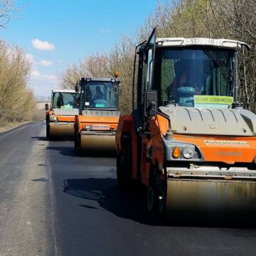 На Вінниччині оновили десятки тисяч квадратних метрів доріг і продовжують ремонт нових ділянок