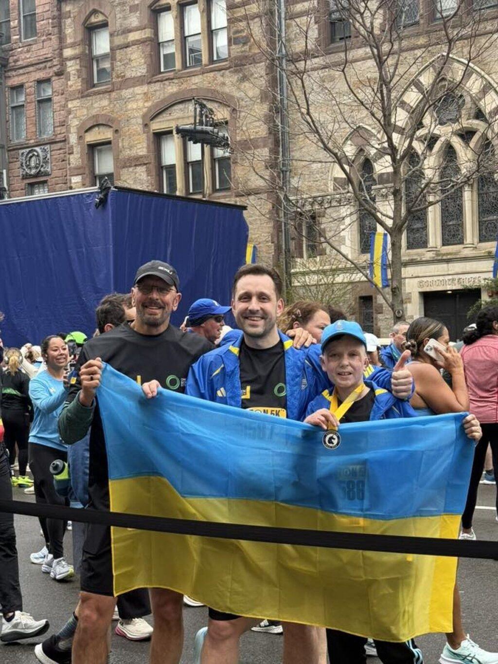 Вінничанин Ромчик Олексів пробіг марафонську дистанцію у Бостоні