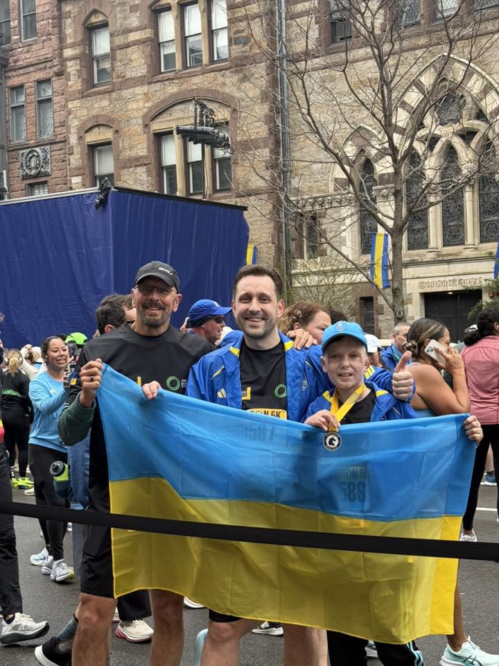 Вінничанин Ромчик Олексів пробіг марафонську дистанцію у Бостоні