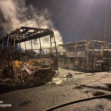 Масована атака дронів по Україні: є влучання, поранені та масштабні відключення світла