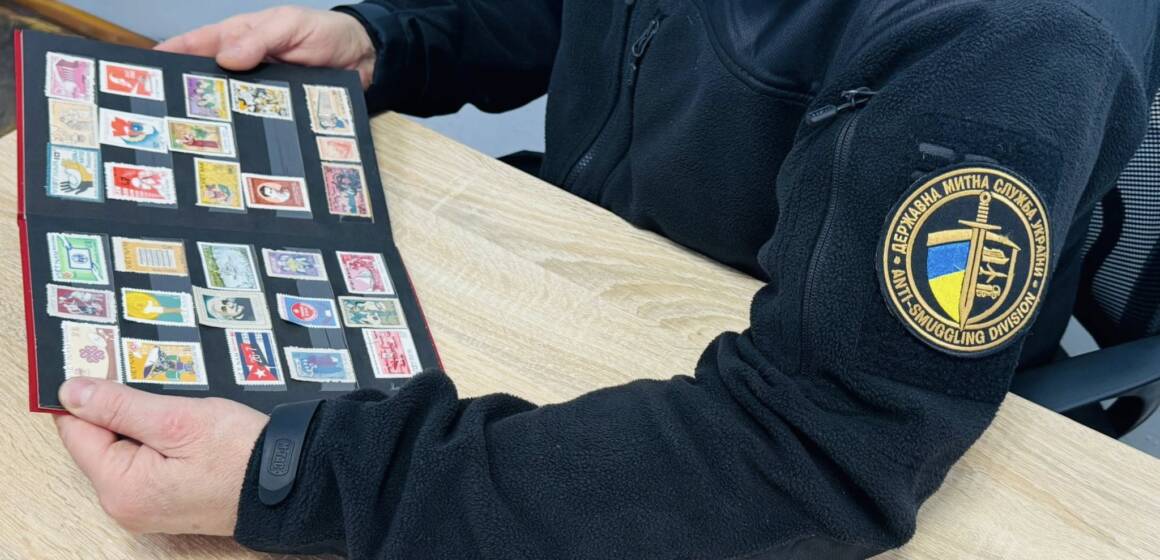 88 марок із В’єтнаму: на Вінниччині завадили вивезенню цінної колекції за кордон
