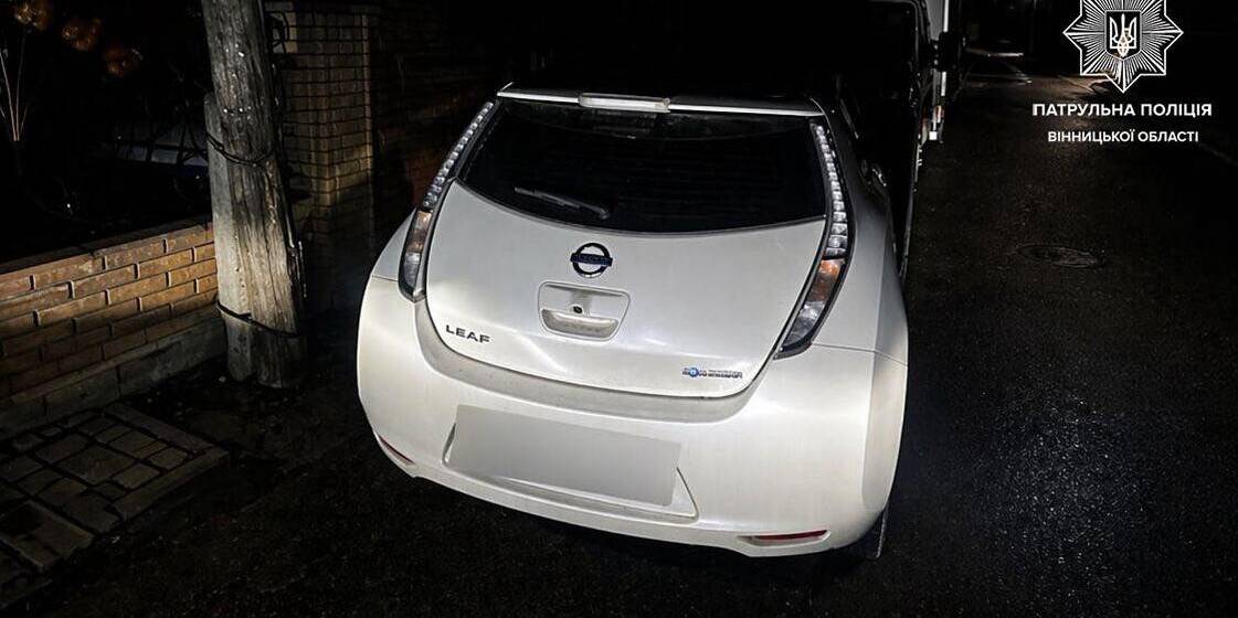 Водій напідпитку тікав від патрульних під час комендантської години