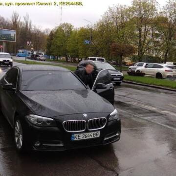 У Вінниці водій BMW напав на інспекторку з паркування