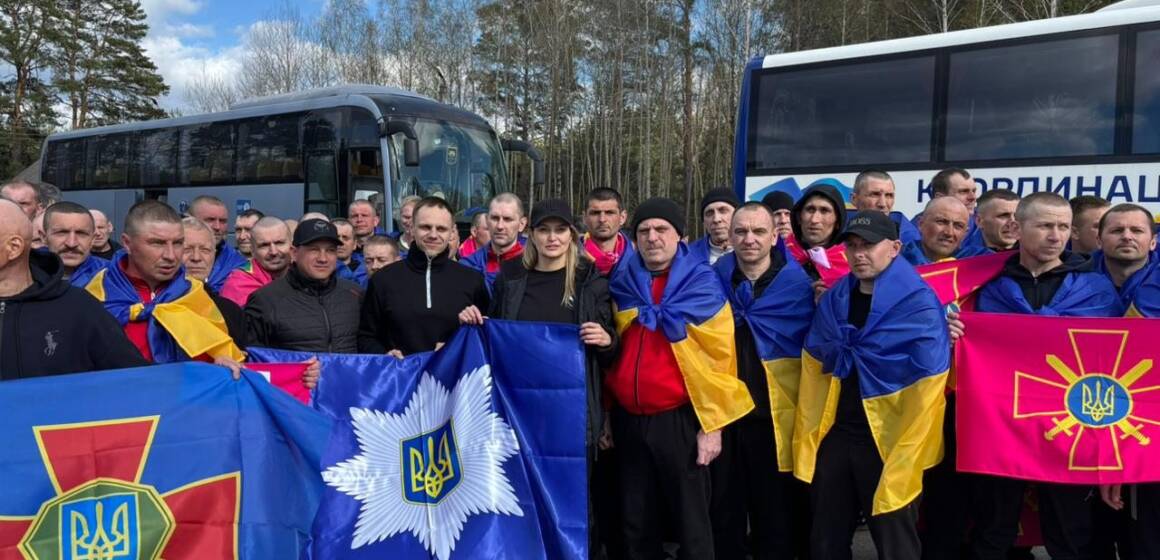 15 наших земляків повернулися з полону: наймолодшому захиснику 26 років