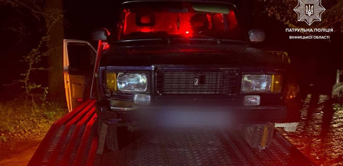 Водій з ознаками сп’яніння тікав від поліції та з’їхав у кювет під Вінницею