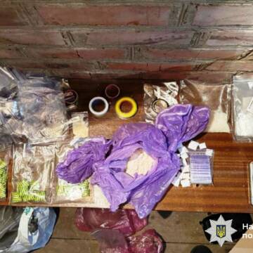 У Вінниці викрили розповсюджувача наркотиків із великим запасом амфетаміну