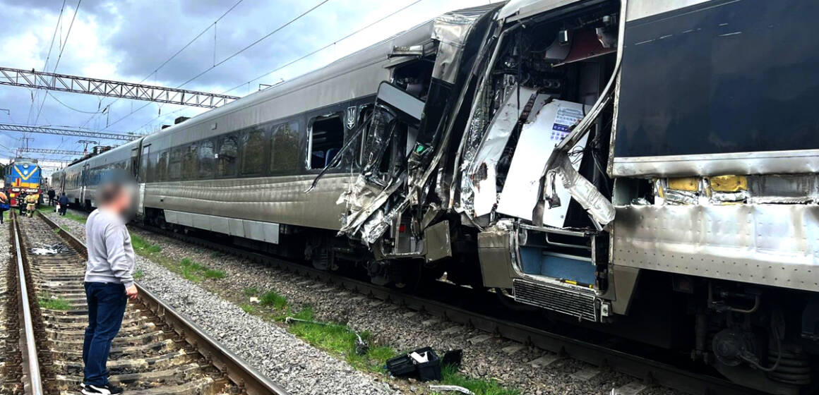 Машиніст проігнорував світлофор: стали відомі подробиці аварії з потягом «Інтерсіті» під Жмеринкою