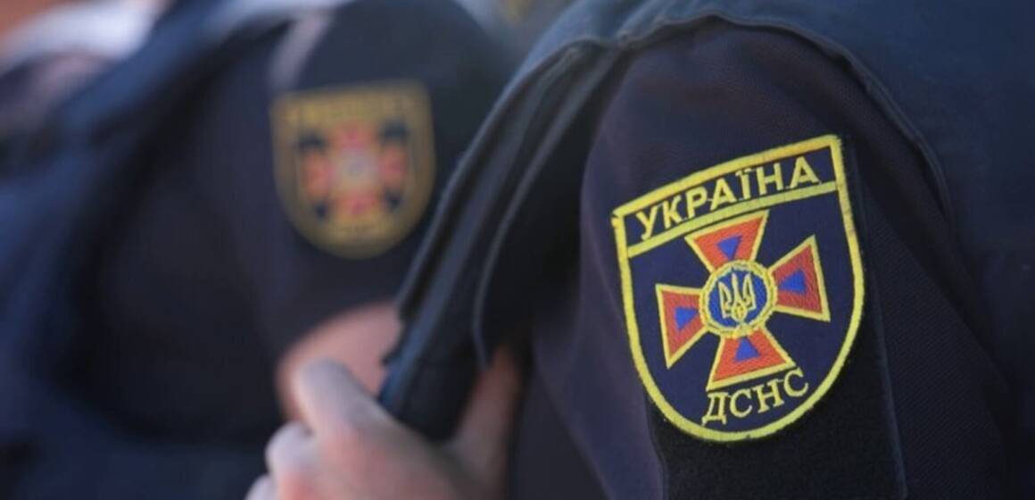 У Вінниці надзвичайники врятували 75-річну жінку, яка впала у квартирі