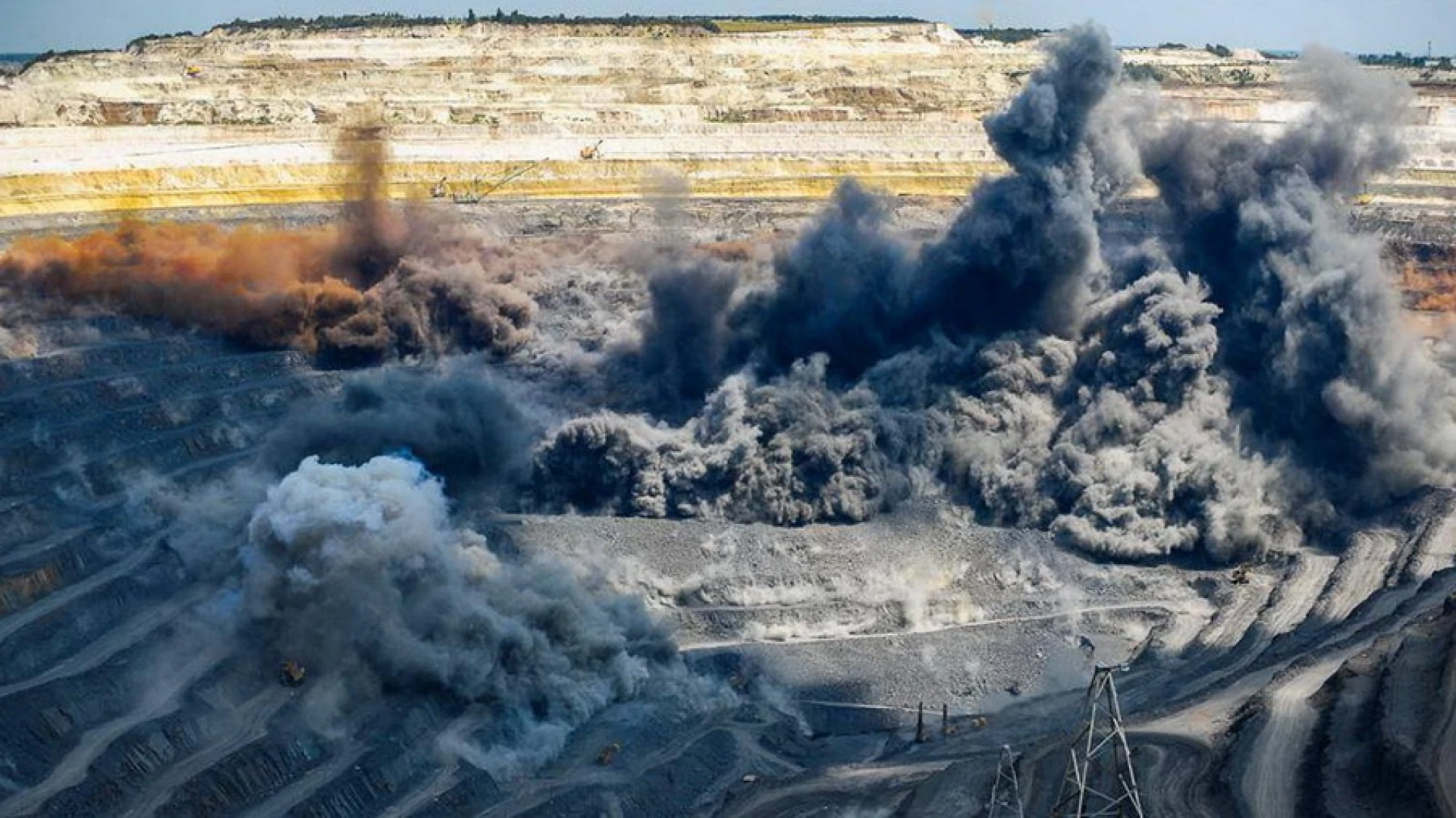 Вінниччан попереджають про вибухотехнічні роботи 30 квітня