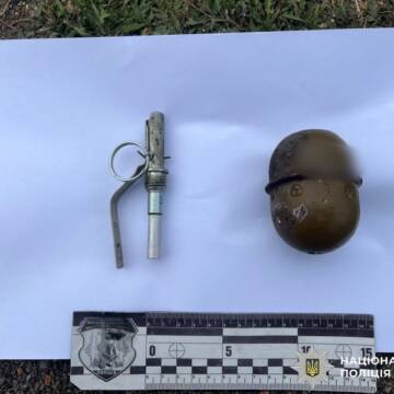 Поліція Вінниччини затримала чоловіка, який погрожував підірвати колишню дружину та дітей (ВІДЕО)