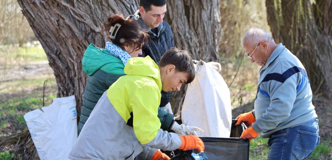 Від Десни до Хуторів: у старостинських округах Вінницької громади тривають толоки