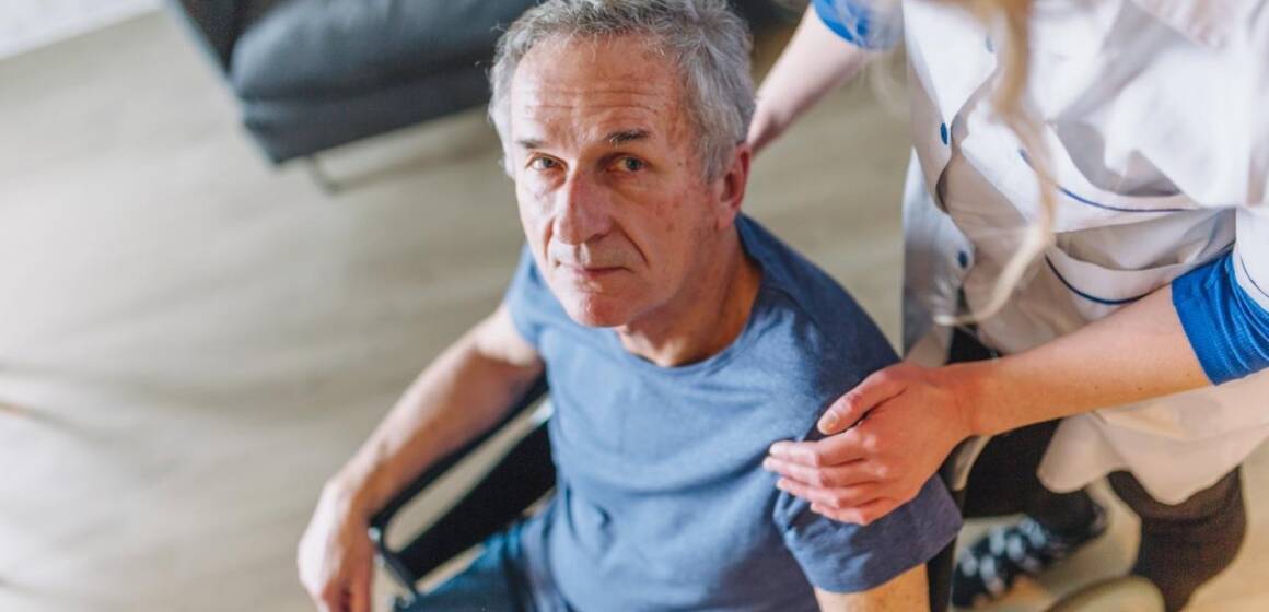 Догляд за літніми людьми у Вінниці: як обрати надійний пансіонат для рідних