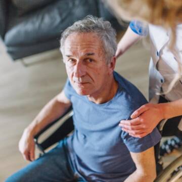 Догляд за літніми людьми у Вінниці: як обрати надійний пансіонат для рідних